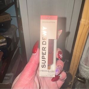 Super dewy liquid blush